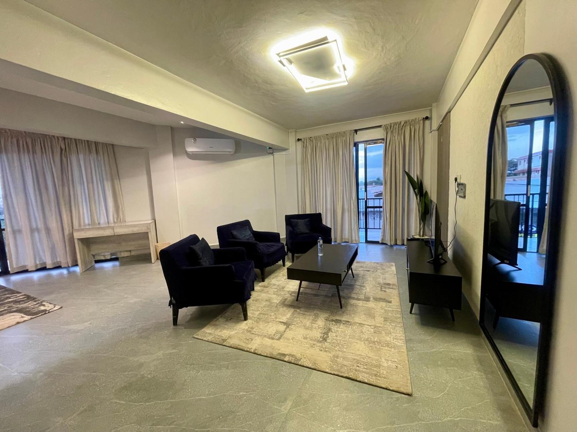 Iman Hotel Isiolo Exterior photo