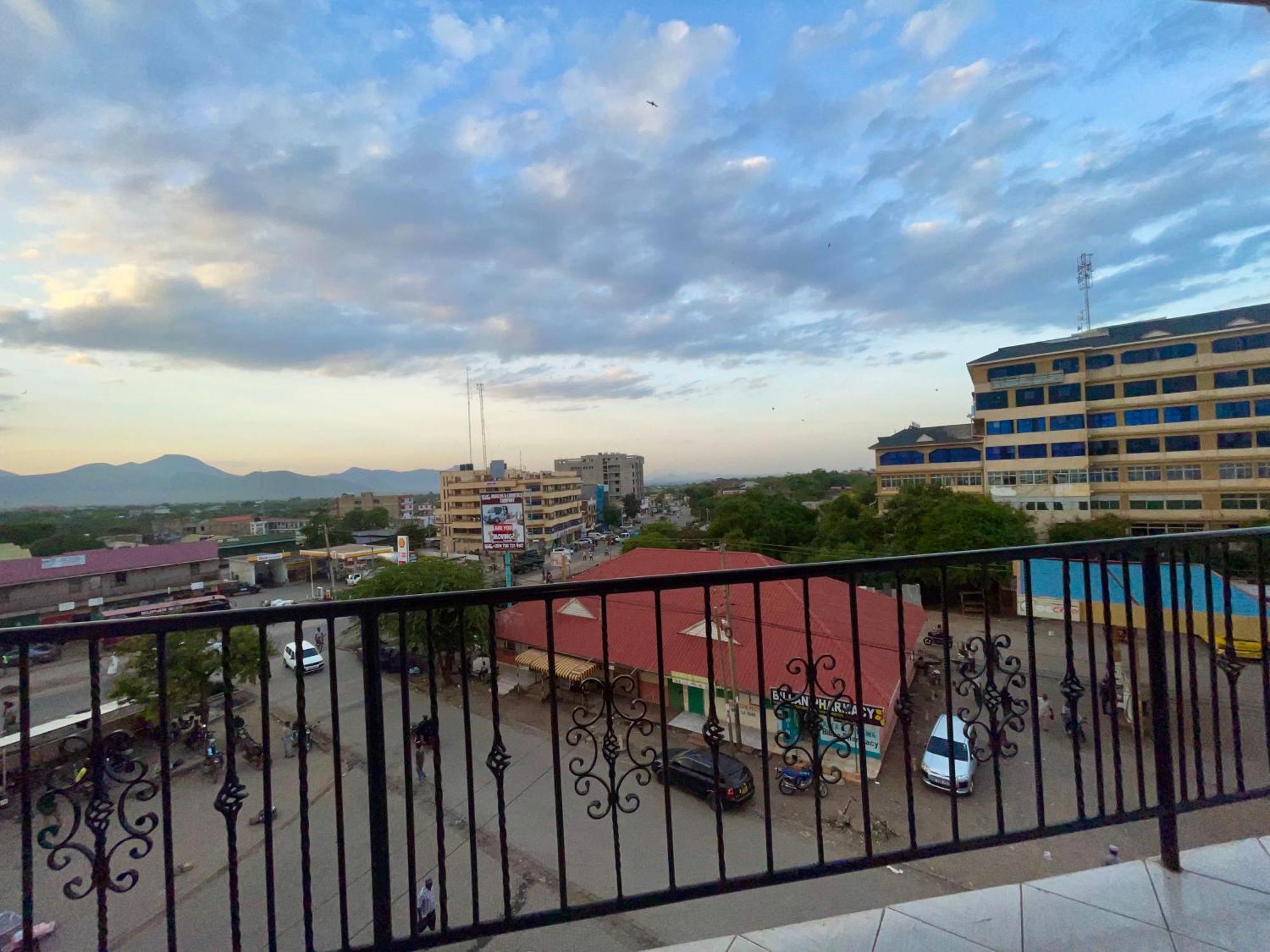 Iman Hotel Isiolo Exterior photo